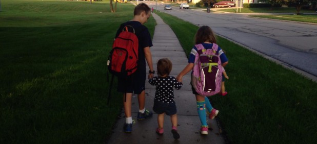 cropped-kids-walking-to-school2.jpg